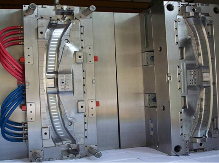 汽车保险杠塑胶模具加工 汽车保险杠塑胶模具加工